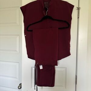 FIGS Women's Burgundy Scrub Set